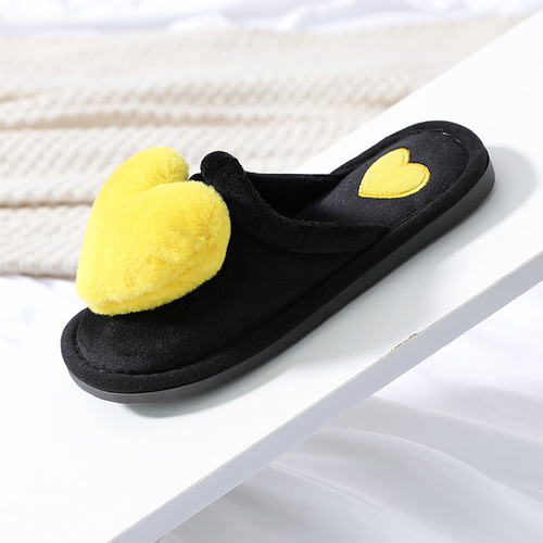 Autumn and winter new cotton slippers floor non-slip warm Korean version women's big love cartoon heart home slippers wholesale