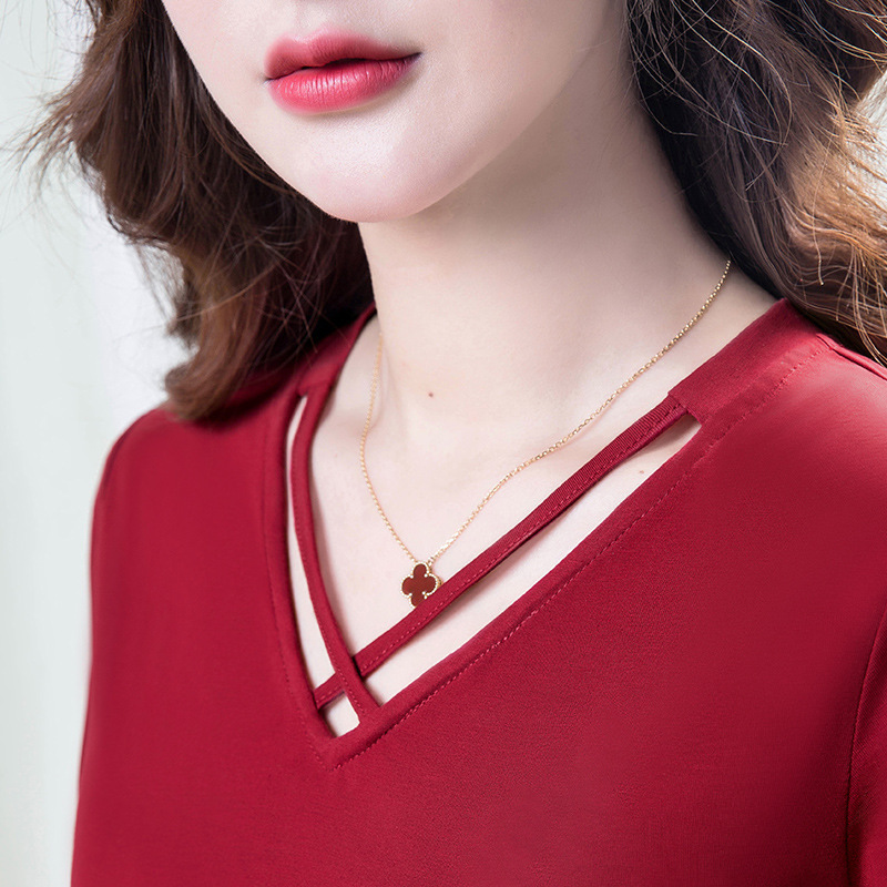 Summer cherry red half sleeve t-shirt women's half sleeve V-neck cotton slim beaded bottoming shirt short sleeve white summer wear