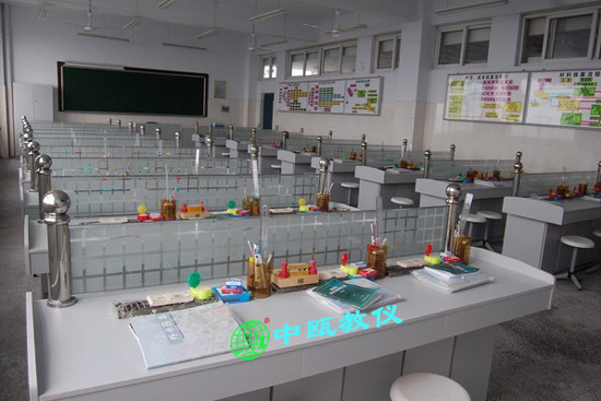 SZJ-303C型 全木结构-单面座财会模拟实验室设备|财经会计模拟室