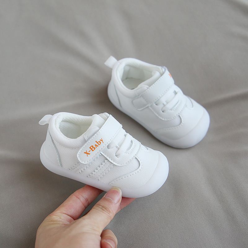 Xiaoxiao zapatos para niños otoño 2024 Nuevo 1-3 años niños y niñas jalea zapatos de bebé de fondo suave Velcro zapatos de niño