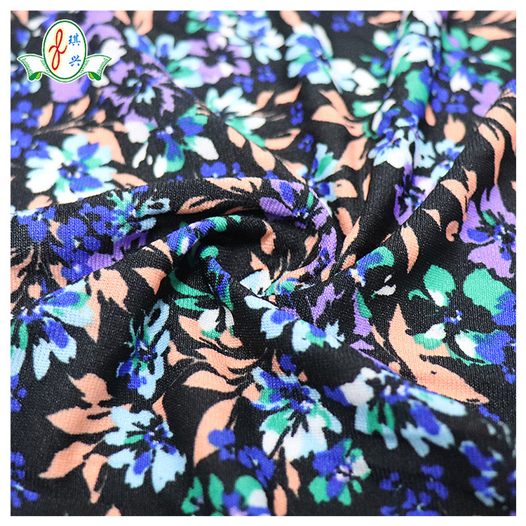 工厂直供小清新小碎花涤纶数码直喷印花弹力涤氨内衣里布针织面料