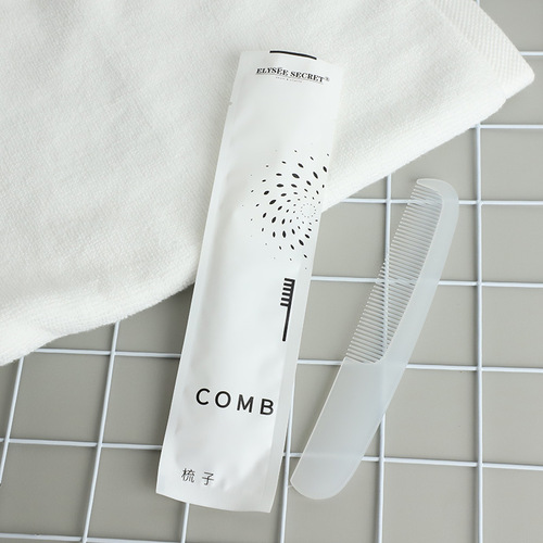 Star-rated hotel disposable toothbrush and bathroom supplies set for travel homestays guesthouses toothpaste comb slippers wholesale