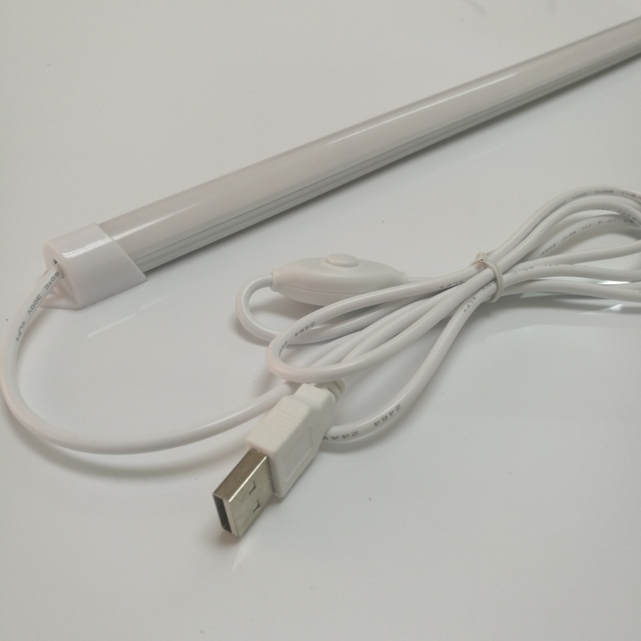 新款LED硬灯条智能无极调光USB按键开关5V3V学生宿舍灯可接充电宝