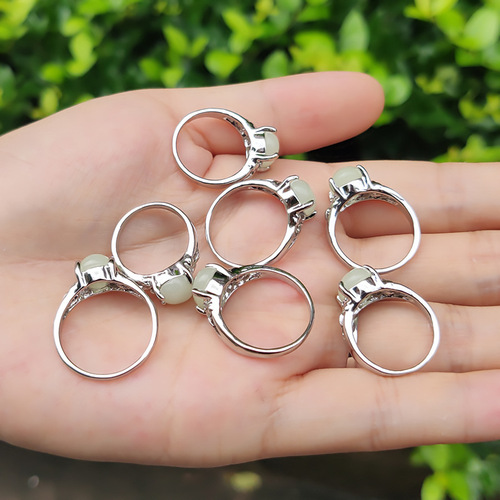Creative luminous stone luminous ring alloy silver-plated inlay non-fading women's ring fluorescent stone manufacturer supply