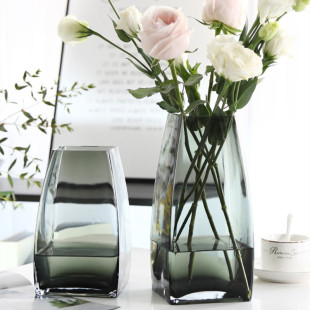 ���sС�ڷ��Ο���͸��������ƿˮ�����ⷽ�ڿ͏d������bˮ�B�[��