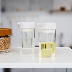 Transparent seasoning box four-piece set household plastic oil-control seasoning jar dining table pepper and MSG storage bottle combination set