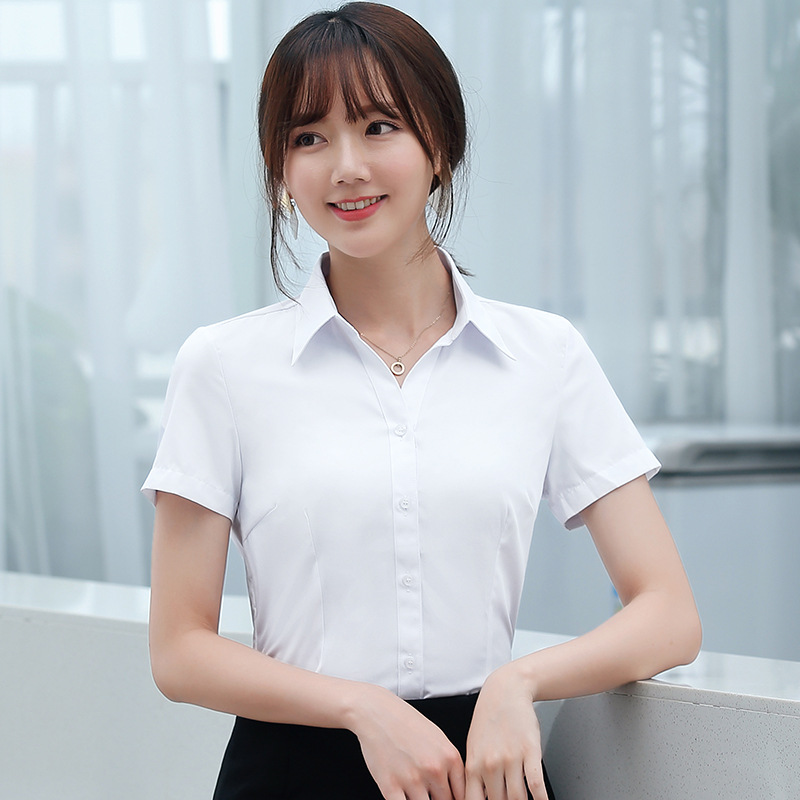 브이넥 화이트