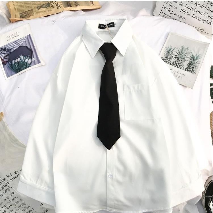 White tie