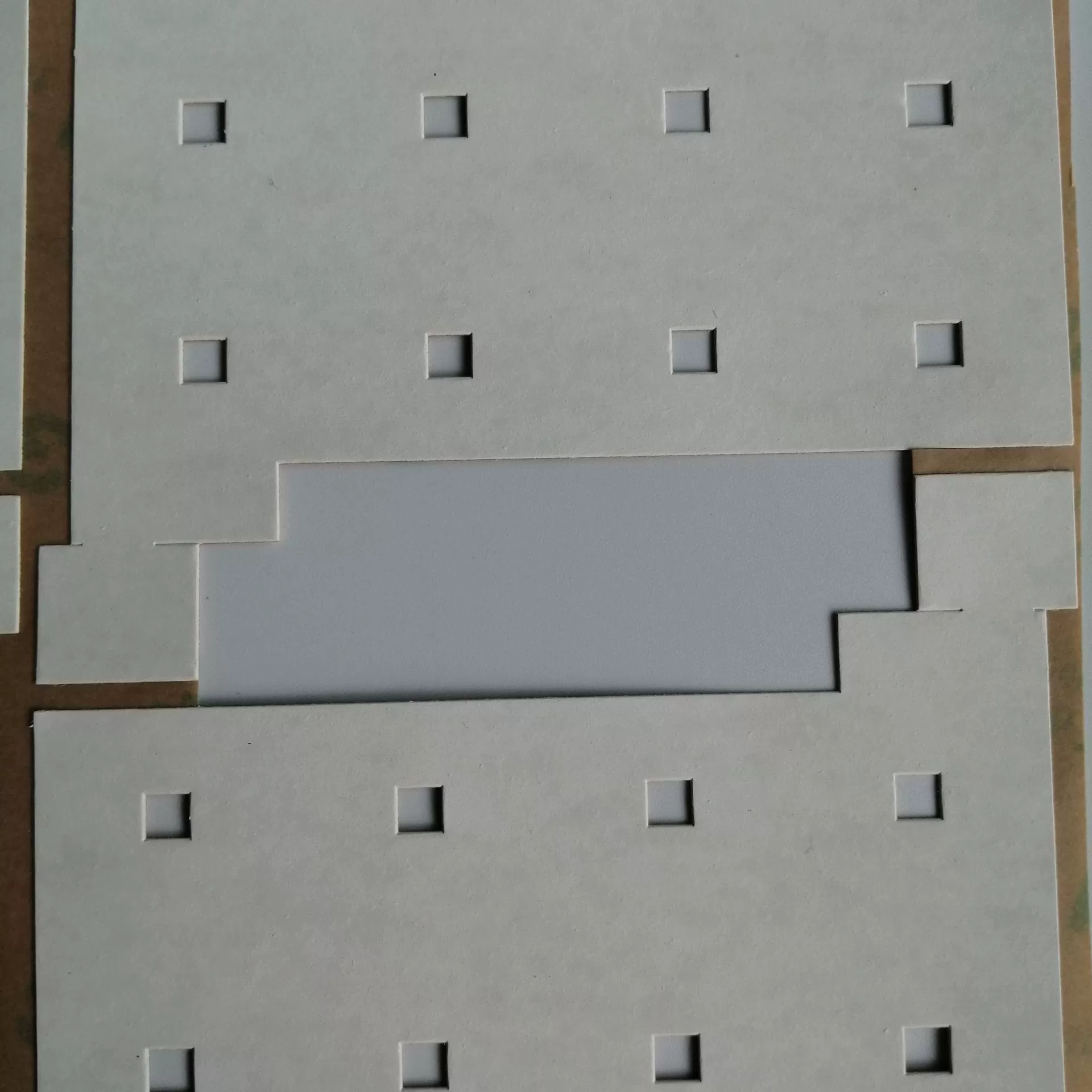 Огнестойкий 5VAV0 огнестойкий UL94LED светоотражающие пленки композитной изоляционной бумаги FRB-WT145 прецизионной обработки литья