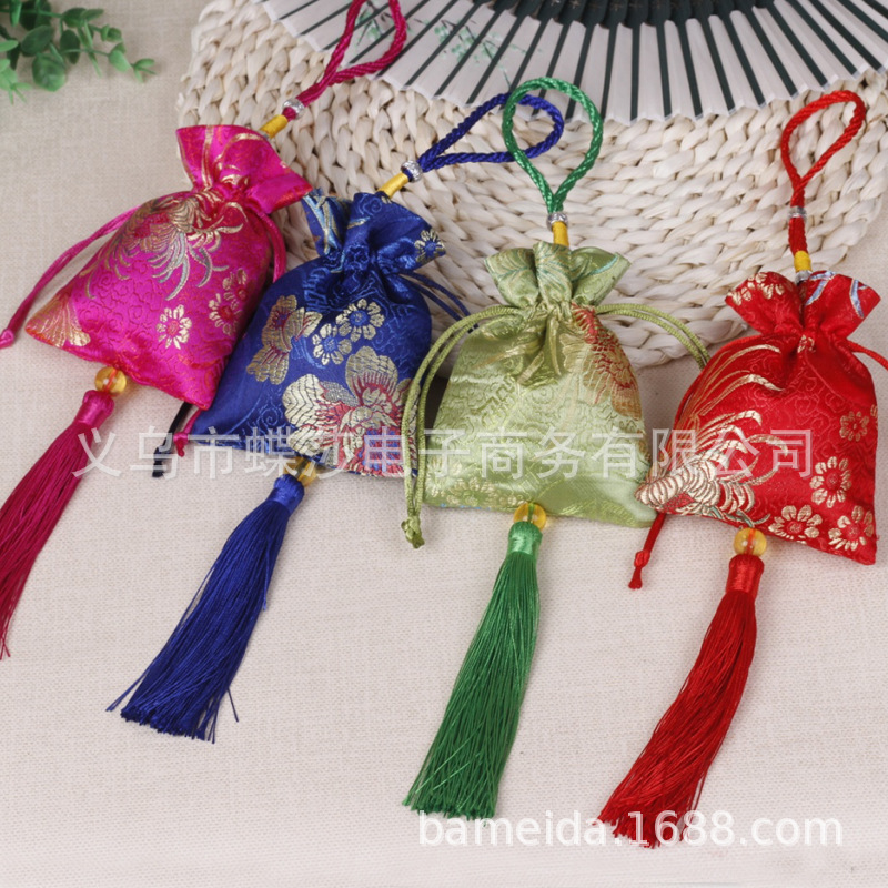 Ancient Wind Dragon Boat Festival incense bag incense bag