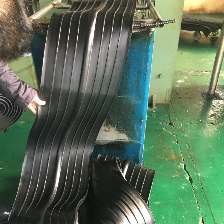 Malaysia现货外贴式橡胶止水带钢边橡胶止水条钢板腻子隧道止水带