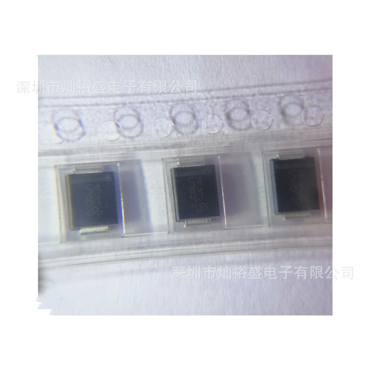 现货 SS24-E3/52T S4 SMB DO-214AA 肖特基整流二极管 SS24