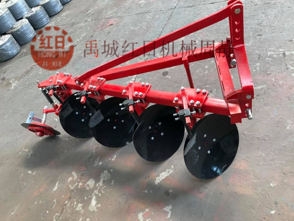 农用轻型圆盘犁1LYQ-320，拖拉机悬挂圆盘犁，圆盘犁价格