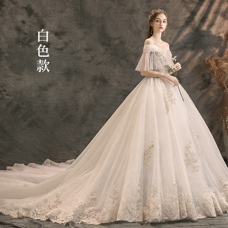 Nuevo vestido de novia 2026 para novias de baja estatura, vestido de princesa francés de estilo forestal con hombros descubiertos, ideal para fotografía de viajes.