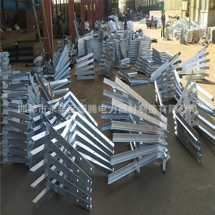 实体桥墩吊栏围栏支架高铁防落梁挡块角钢爬梯桥梁检查护栏桥梁