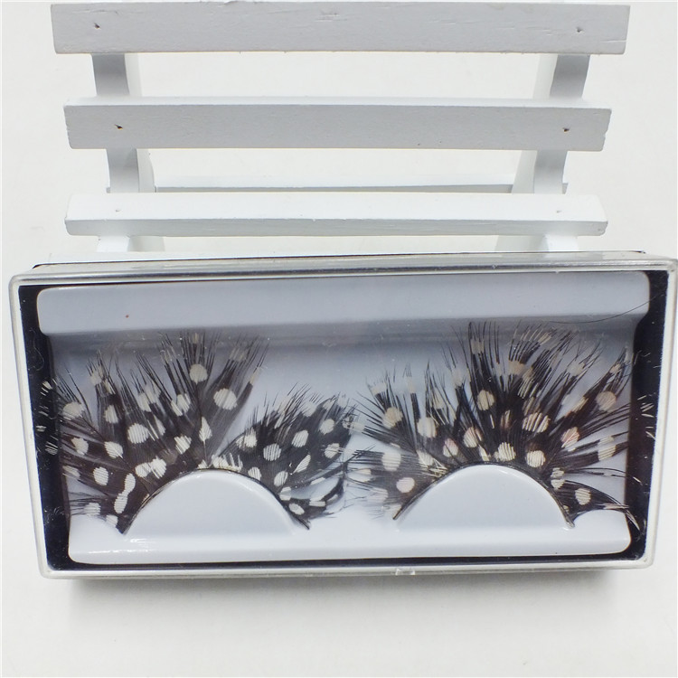 New Foreign Trade Feather Eyelashes, Exaggerated Black and White Eyelashes, Stage Makeup, Masquerade Style Eyelashes Wholesale