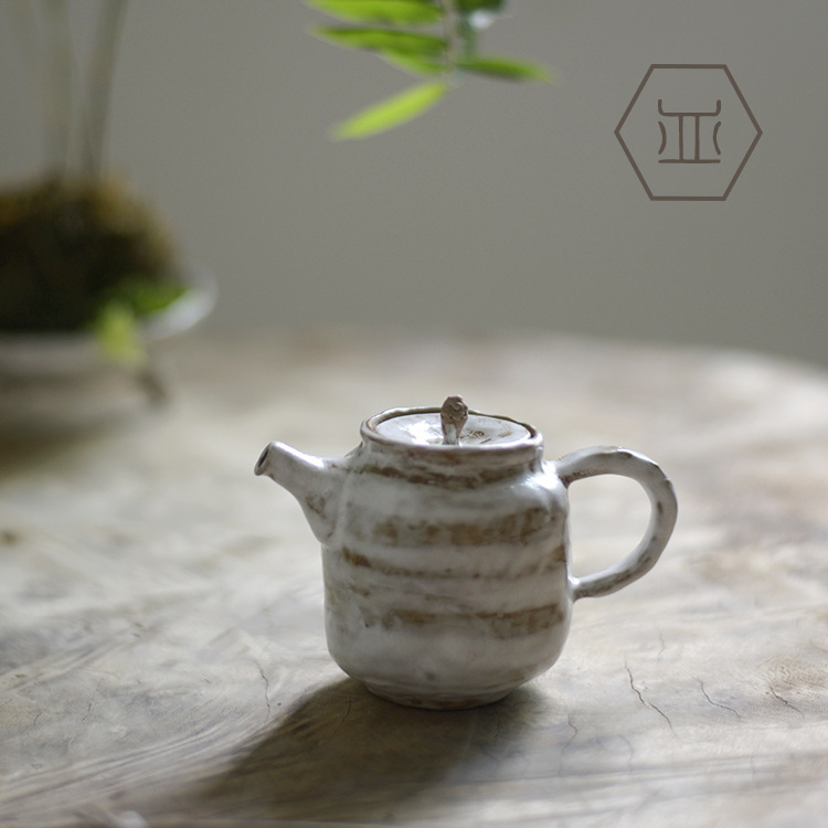 Stoneware Hand-clumsy Teapot Kung Fu Tea Set Teapot Hand-held Pot Printed Zen Ceramic Japanese-style Small Pot