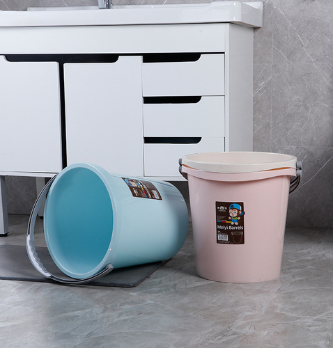 Northern European household portable plastic water bucket student dorm water storage bucket children's laundry bucket outdoor water storage fishing bucket