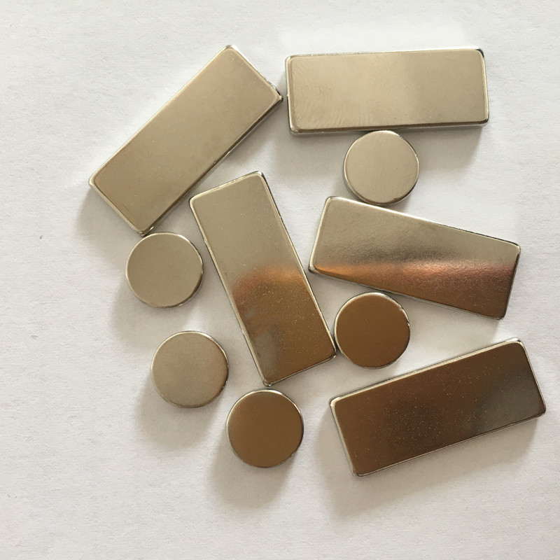 厂家直供蓝牙耳机磁铁超力磁石小规格小尺寸高性能圆型强力强磁