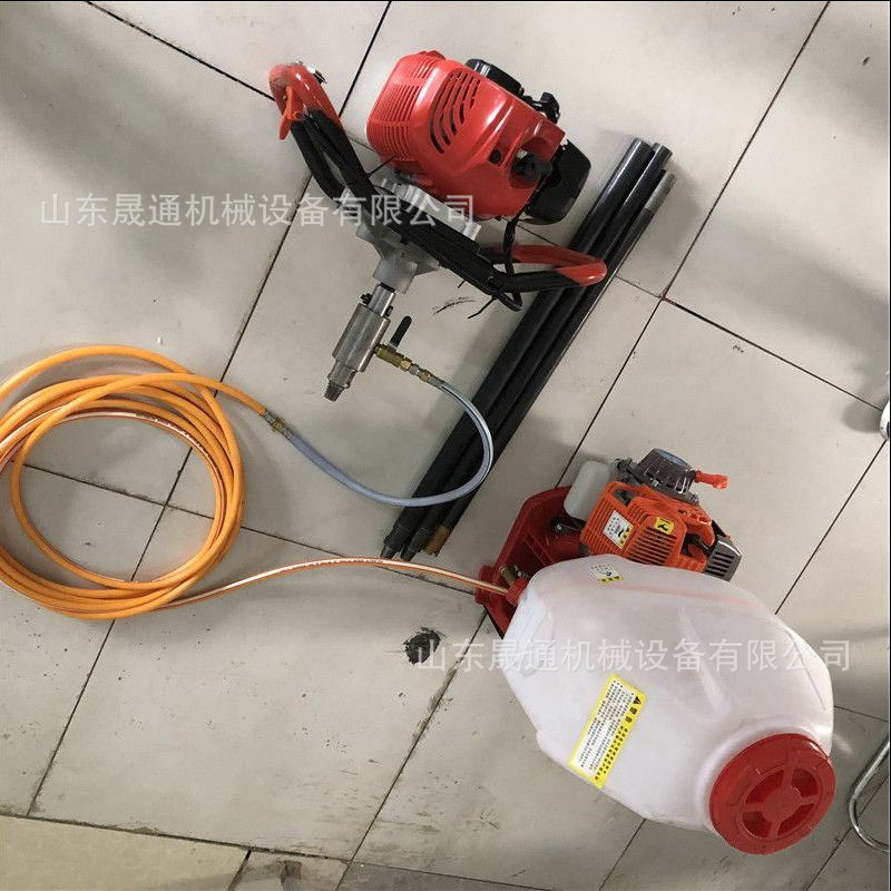 批发小型取样钻机地质检测原状土壤取样钻机新型背包式土壤采集器