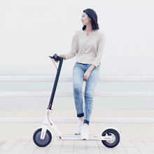 厂家批发折叠电动踏板代步车 小型便携式可折叠电动滑板车成人款