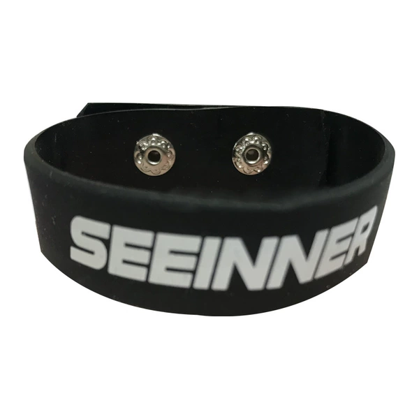 SE01 black