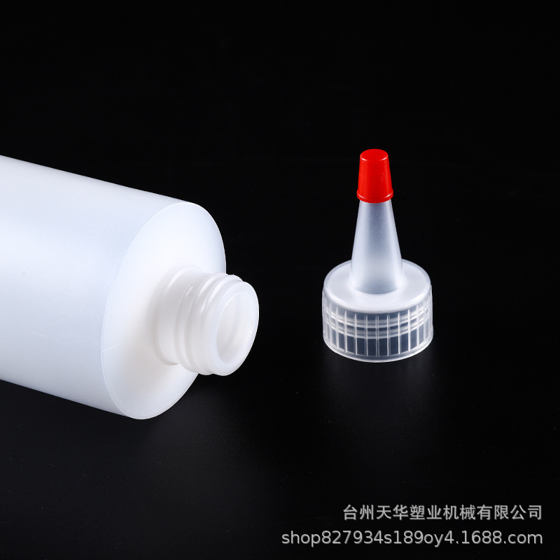 24-410 botella de plástico HDPE hombro plano botella de tapa boca puntiaguda botella cilíndrica tapa de cabeza roja transparente squeeze botella recta botella de plástico