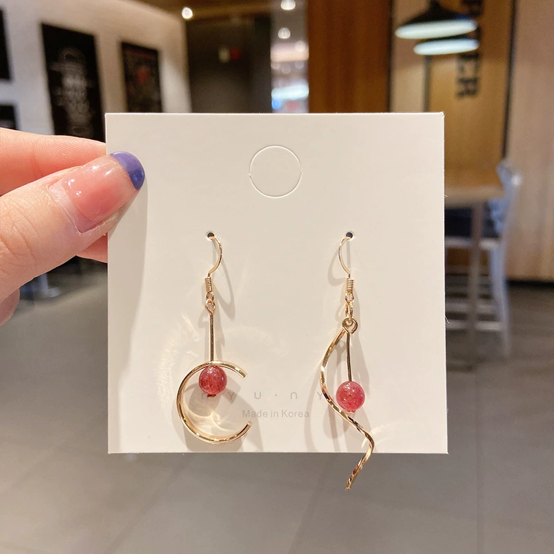 Pearl earrings, small elegant studs, light‑luxury minimalist style