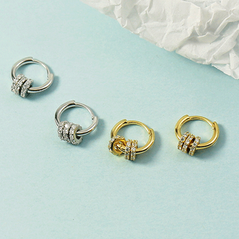 Foreign trade earrings a multi-wear exquisite diamond circle earrings women's fashionable cold wind temperament earrings earrings