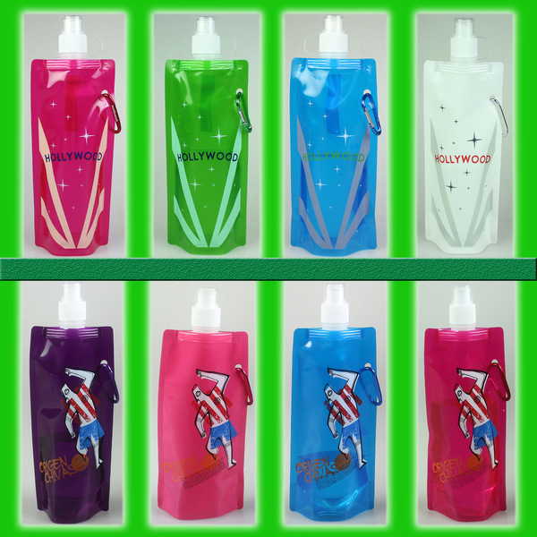 Folding water container