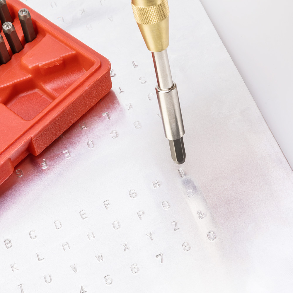 Carta de acero 38PC carta número de punzonado carta Impresión de punzonado de cuero sello de acero DIY herramienta de talla de cuero