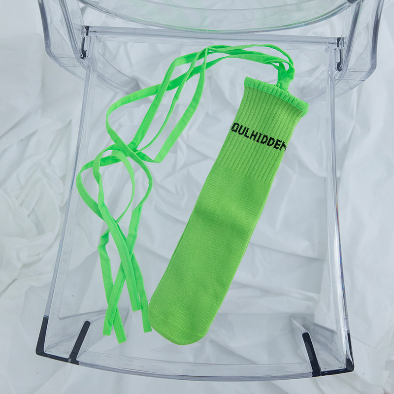 Plusox Otoño e Invierno Nueva Lolita calcetines de correa cruzada hembra ins llamativos calcetines de marea calcetines de pantorrilla calcetines de media pantorrilla