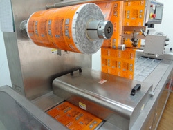 全自动气调真空包装机 全自动充氮包装机 锁鲜装真空包装机