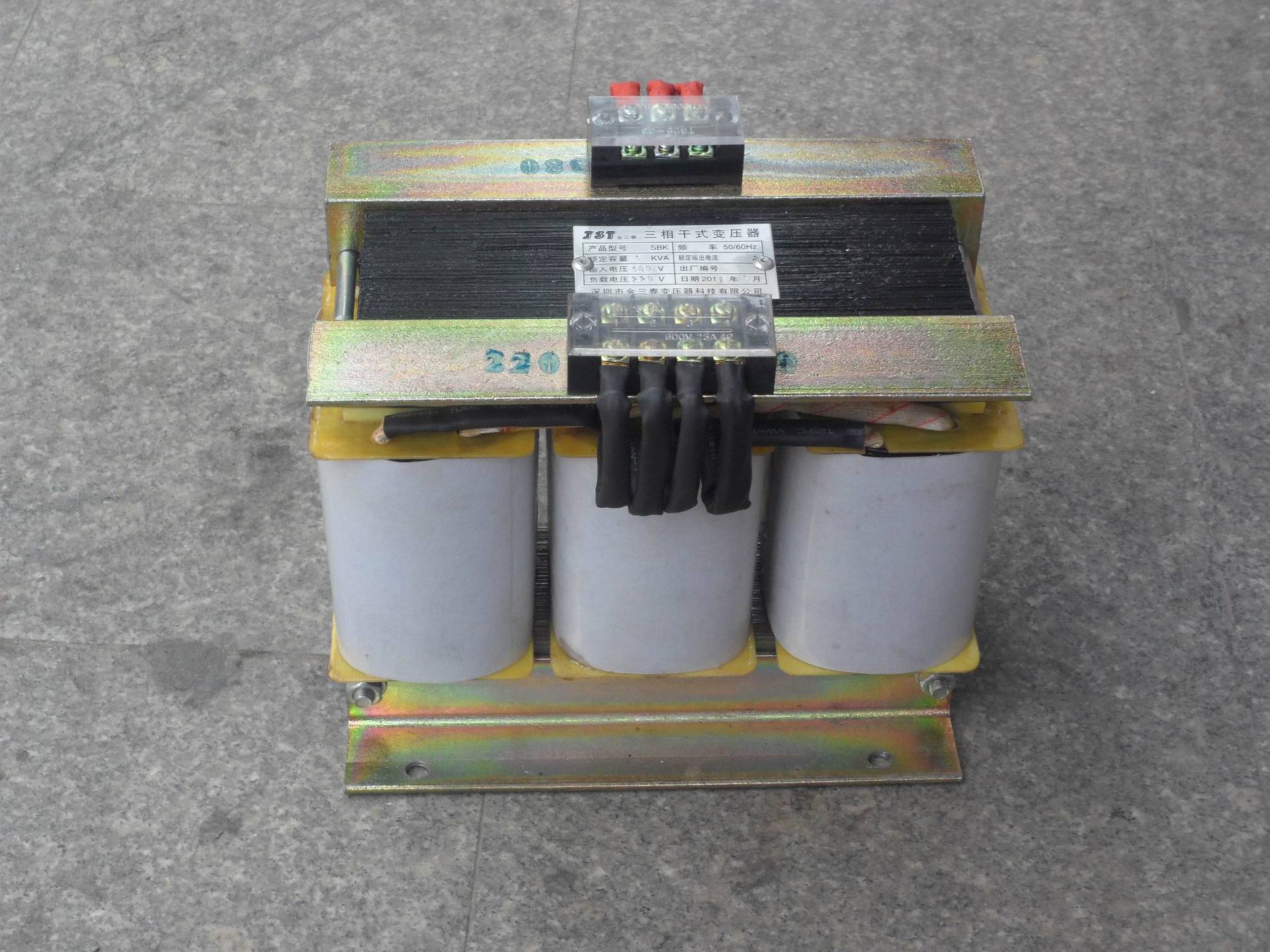 三相隔离自藕干式变压器2000W/SBK-2KVA铜铝可带壳380/380/220V