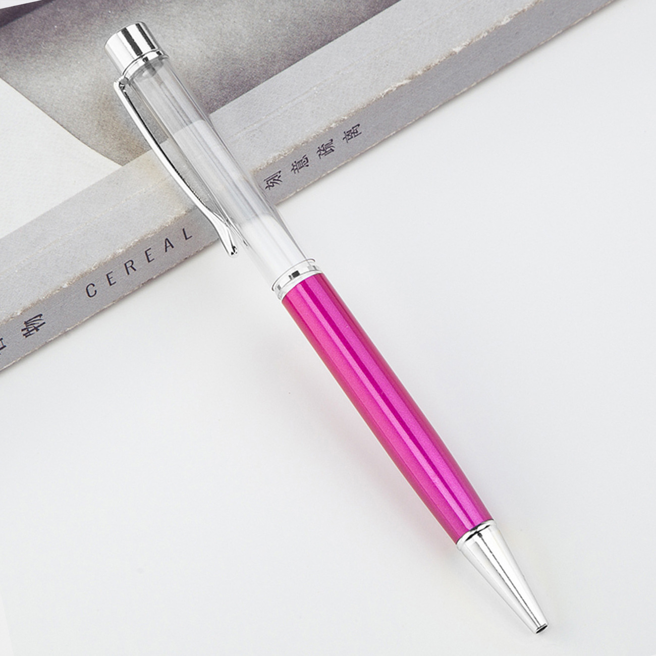 Fábrica al por mayor de metal creativo bolígrafo DIY impresión pluma de cristal japonés y coreano llenado de aceite tubo vacío bolígrafo