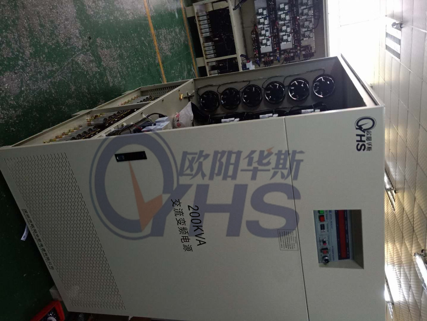 ��̨����200KVA��Ƶ��Դ�����380V 50HZ������380V 60HZ������