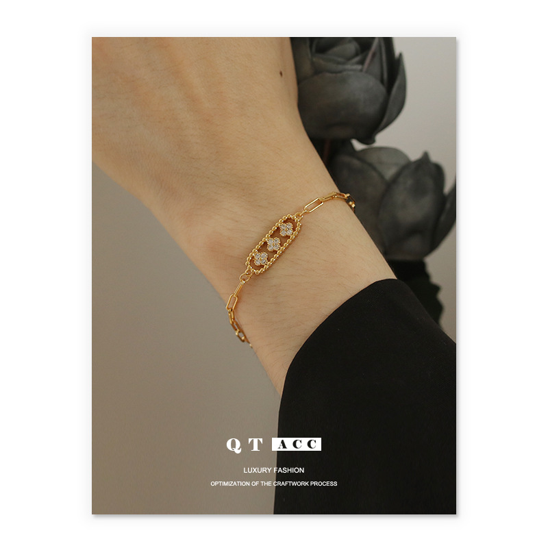 Brass Plated with 18K Real Gold/Indium Zircon Inlay, Ins-Style Flower Pendant Bracelet for Women with a Sense of Design