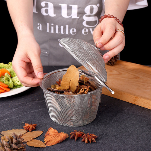 Mingwei 304 stainless steel mesh tea drain seasoning hot pot soup bag cooking stew seasoning brine box spice box Weibao
