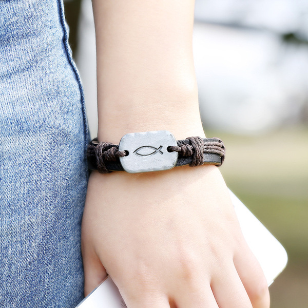 retro accessory