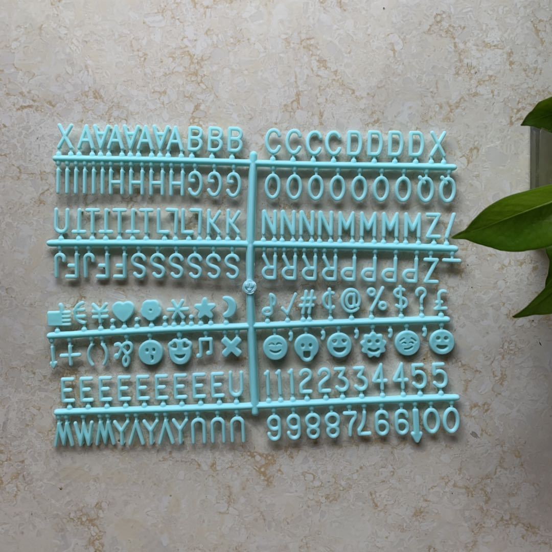 Tablero de fieltro de Amazon tablero de mensajes tablero de letras en inglés fieltro carta de plástico de 0,75 pulgadas 170 pequeño