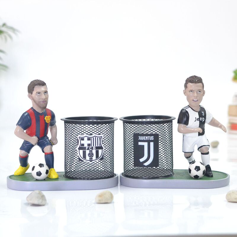 World Cup Football Star Resin Crafts Ornaments, Cristiano Ronaldo and Messi Figurine Pen Holder, Student Gift Design