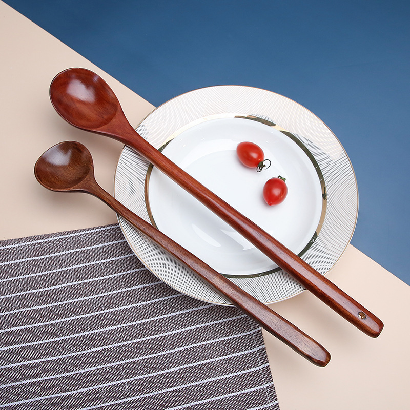 Cuchara de mango largo de estilo japonés de madera maciza vajilla para el hogar cuchara de sopa de pintura grande cuchara de mezcla de café preparada cuchara de madera de helado al por mayor