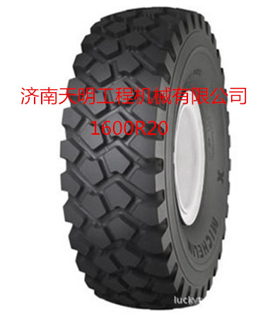 越野卡车轮胎15.5R20 批量军车轮胎