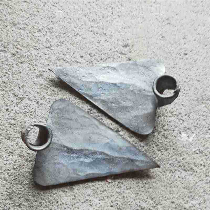 手工锻打尖头锄头建筑工具水泥耙沙耙草耙三角耙农用铁耙园林耙子
