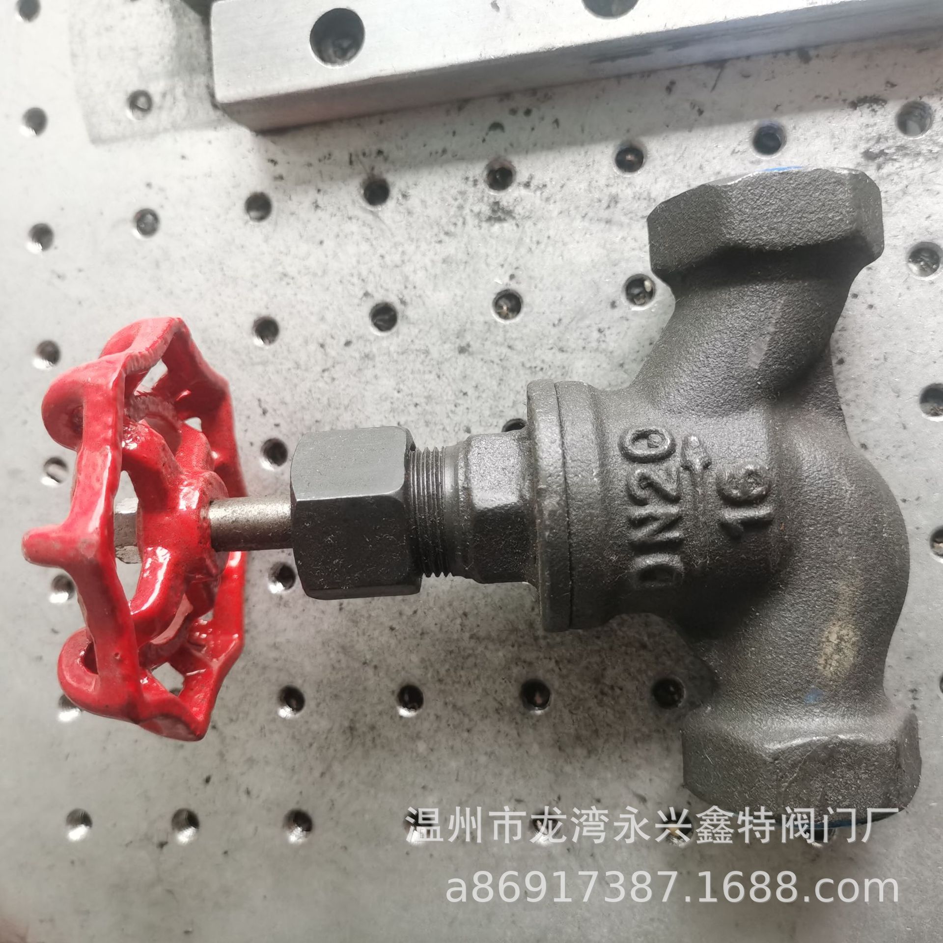 厂家生产优质碳钢内螺纹截止阀，内牙截止阀，J11H-16/25C截止阀