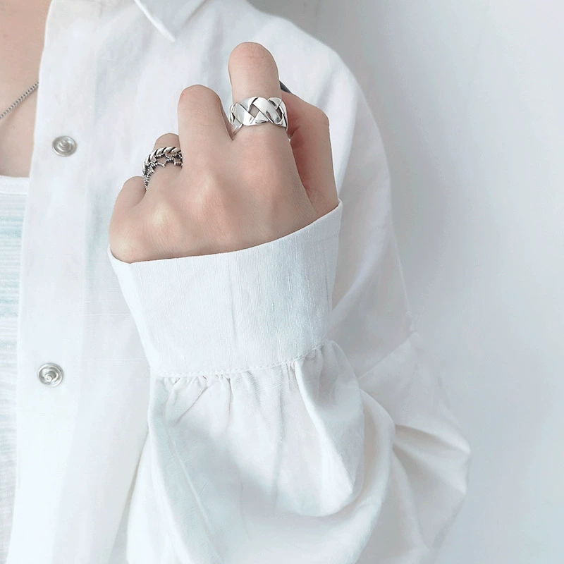 Brand woven ring, accessory, Japanese and Korean, simple and elegant design, silver 925 sample, on index finger