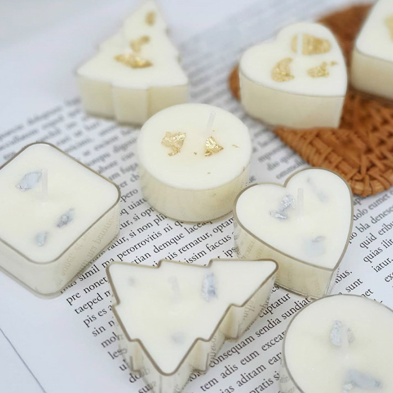 Factory Wholesale Flame Retardant Plastic Tea Wax Love Shape Round Candle Shell Plastic Candle Cup Candlestick Container