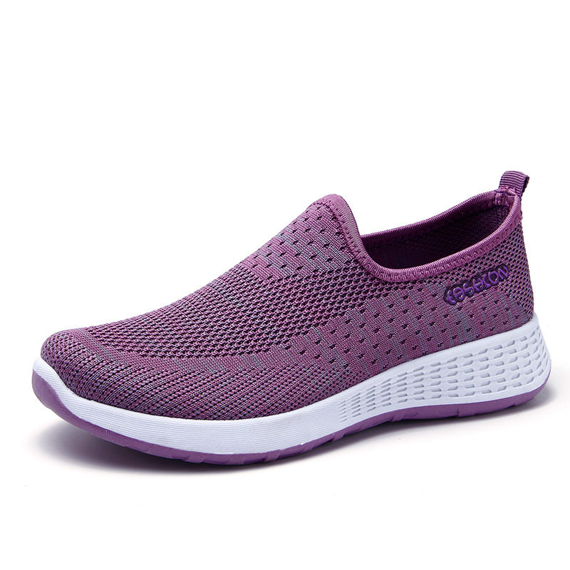 Viejo Beijing zapatos de tela de verano de las mujeres transpirable ligero slip-on mamá zapatos antideslizantes planos deportivos zapatos casuales zapatos de mujer
