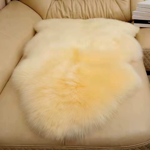 Жёлтый