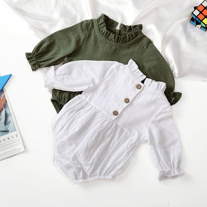 Transfronterizo nuevo de manga larga de algodón y lino recién nacido mameluco de color sólido manga de vuelo Escote de encaje bebé mono niños mameluco